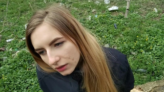 Реальный минет на природе с простой русской девушкой снятый на телефон