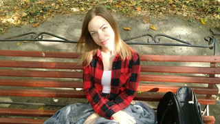 Публичная мастурбация в парке от хохлушки со Львова, рискованно, но очень приятно!