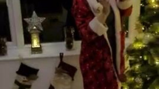 Sucking Spit Gagging English Deepthroat Cosplay Cock Christmas British GIF